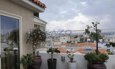 Spacious 3+1 penthouse apartment in vibrant Kato Polemidia area 