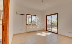Luxury 4 bedroom unfurnished house for sale in Livadia