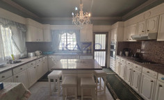 Spacious five bedroom furnished home in Petrou & Pavlou 