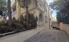 Spacious five bedroom furnished home in Petrou & Pavlou 