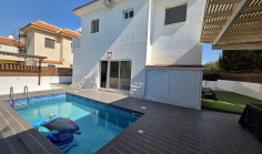 3 bedroom house to rent in Paralimni