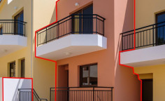 2 bedroom house with swimming pool for sale in Peyia