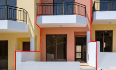2 bedroom house with swimming pool for sale in Peyia