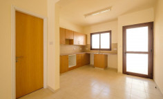 2 bedroom house with swimming pool for sale in Peyia