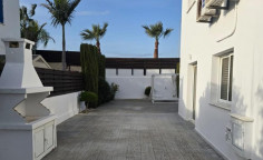 4 bed house to rent in Agia Thekla