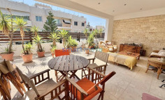 3 bedroom 213m2 penthouse for sale close to beach Neapolis Limassol 