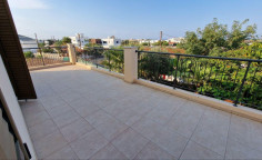 Large 3 bedroom house to rent in Protaras