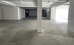 Large commercial in Strovolos