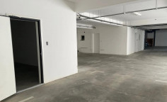 Large commercial in Strovolos