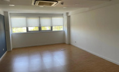 Large commercial in Strovolos