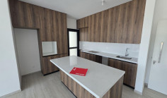 Large 2 bedroom apartment to rent in Lakatamia