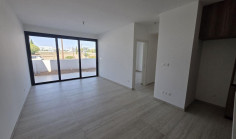 Large 2 bedroom apartment to rent in Lakatamia