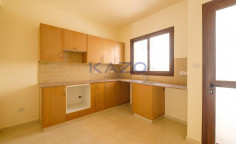 2 bedrooms house with swimming pool for sale in Peyia