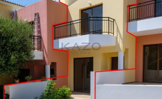 Spacious 2 bedroom house with swimming pool for sale in Peyia