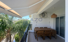 Modern 3-bed top-floor apartment in Petrou & Pavlou 