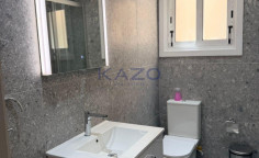 Modern 3-bed top-floor apartment in Petrou & Pavlou 