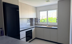 Modern 3-bed top-floor apartment in Petrou & Pavlou 