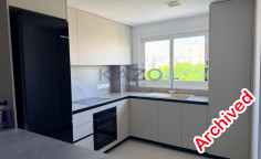 Modern 3-bed top-floor apartment in Petrou & Pavlou 