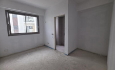 4 bedroom apartment for sale in Acropolis