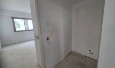 Spacious 3 bedrooms apartment for sale in Acropolis