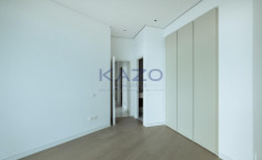 Modern seafront 2-bed apartment in Neapolis 