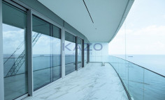 Modern seafront 2-bed apartment in Neapolis 
