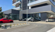 Modern 279 m2 office plus 96m2 covered balcony for rent in Kapsalos 