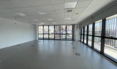 Modern 279 m2 office plus 96m2 covered balcony for rent in Kapsalos 