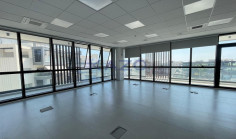 Modern 279 m2 office plus 96m2 covered balcony for rent in Kapsalos 