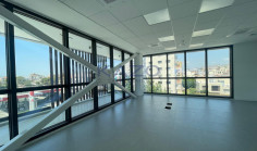 Modern 279 m2 office plus 96m2 covered balcony for rent in Kapsalos 