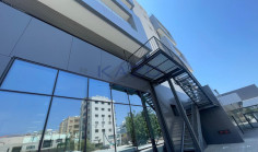 Modern 279 m2 office plus 96m2 covered balcony for rent in Kapsalos 