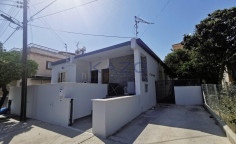 Three bedroom detached house for rent in Kapsalos area 