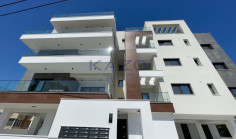 Modern 2 bedroom apartment in quiet green Polemidia 