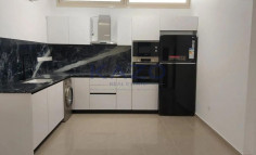 Modern renovated 5-bedroom house with private pool 