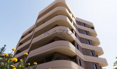 Modern 2-bed Agios Athanasios apartment with pool 
