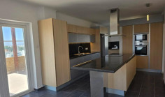 4 bedroom apartment to rent in Agioi Omologites