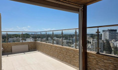 4 bedroom apartment to rent in Agioi Omologites