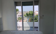 Top-floor 3-bed apartment in Apostolos Andreas 