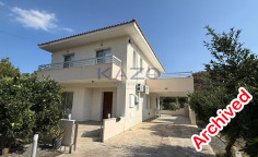 Furnished 4-bed villa in Arakapas with panoramic views 