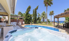 Luxury 5 bedroom house for sale in Kapparis