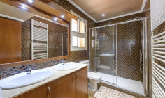 Luxury 5 bedroom house for sale in Kapparis