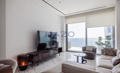 Seafront 2-bed apartment in Neapolis with panoramic views 