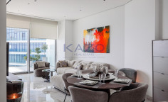 Seafront 2-bed apartment in Neapolis with panoramic views 