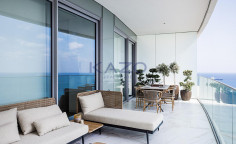 Seafront 2-bed apartment in Neapolis with panoramic views 
