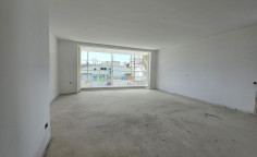Spacious 4 bedroom apartment for sale in Engomi