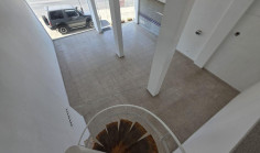 Commercial to rent in Palouriotissa