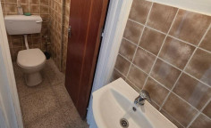 Commercial to rent in Palouriotissa