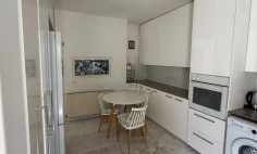 3 bed apartment to rent in Acropolis