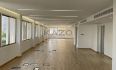 250 m&sup2; office in Neapolis with sea view 