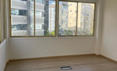 250 m&sup2; office in Neapolis with sea view 